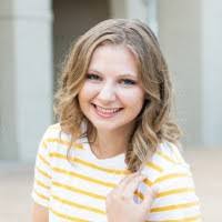 Abigail Watts's Instagram, Twitter & Facebook