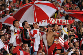 El partido que no merece una crónica la pelea entre hinchas demostró que no hubo cambios, que la pandemia y la lejanía no sirvieron para alterar los comportamientos de siempre y que por ahora tener dos aficiones en un partido no es una buena idea. Santa Fe No Vendio Ni La Mitad De Boletas Para Partido Vs Nacional