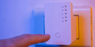 How Do Wi-Fi Extenders Work? a Full Beginner's Guide