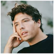 Devon Miracle's Instagram, Twitter & Facebook