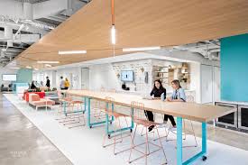 5 Bold Fashion And Beauty Offices Office Interior Design Office Space Design International Interior Design