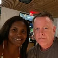 Robin Shively's Instagram, Twitter & Facebook