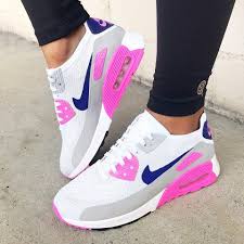 Nike Air Max 90 Ultra 2 0 Flyknit In White Concord Laser Pink And Black Nike Shoes Girls Nike Air Max Shoes Heels Pumps Stilettos