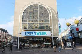 Der hauptbahnhof gelsenkirchen ist ein fernbahnhof der deutschen bahn. Backwerk Gelsenkirchen Bahnhofstr 78 Altstadt Restaurant Reviews Phone Number Tripadvisor
