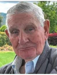 Laura Dore's Instagram, Twitter & Facebook