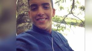 Muere estudiante minutos después de entregar trabajo final para graduarse