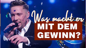Dezember 1993 in merseburg als ramon kaselowsky) ist ein deutscher schlagersänger. Ramon Roselly Dsds Sieger Offenbart Schwere Kindheit Youtube