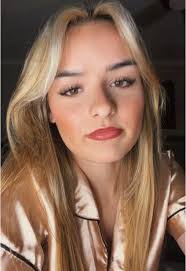 Natalie Okeefe's Instagram, Twitter & Facebook