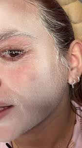 Descubre el Poder del Dermaplaning y Spray Identificador