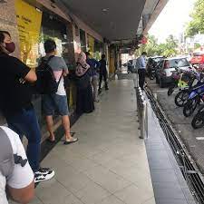He received his secondary education at mrsm seremban from 1977 to 1981 before furthering his study to united kingdom under majlis amanah rakyat (mara) scholarships. Maybank Johor Bahru Johor