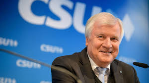 Er soll keine krankheitssymptome haben. Verlust Des Finanzressorts Horst Seehofer Als Innenminister Aus Not Stern De