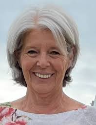 Cheryl Moffett's Instagram, Twitter & Facebook