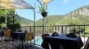 Retourner aux descentes à vallon pont d'arc. Vallon Tourisme Le Tourisme A Vallon Pont D Arc Et En Sud Ardeche