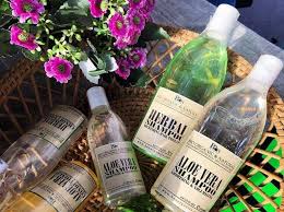 Buy natural skin cream, elixir, moisturizer, lotion, gel, mask, mist, toner, oil, scrub & more at vanity wagon. 10 Organic Beauty Wizards Revolutionizing Indian Skincare Part 1