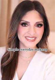 Monochromatic Holiday Makeup Tutorial for Festive Glam