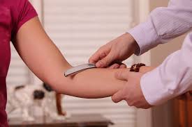 If any swelling is noted, apply a cold pack for 20 minutes at short intervals for the first two days. Tennis Or Golfer S Elbow Recovers Faster With Graston Physiotherapy Leading Edge Physiotherapy St Albert Edmonton Physical Therapy