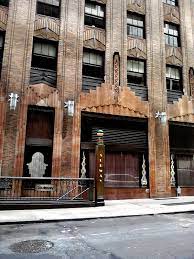 Pin By Chateau On Art Deco In Da Big City New York Art Deco Buildings Art Deco Art Deco Architecture