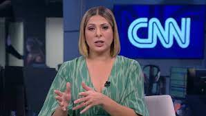 A jornalista daniela lima participa do uol vê tv falando sobre os bastidores da cnn e o primeiro title: Cnn Brasil Se Pronuncia Sobre Ataque De Bolsonaro Contra Daniela Lima Rd1