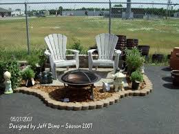 Fun With Bricks Plants Mulch And A Photo Shoot Garden Center Displays Garden Tours Plants