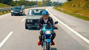 The film follows the journey of fellow mat moto, also known as bikers, who share the same interest in motorsport. Mat Moto Netflix
