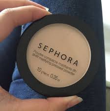 Poudre compacte matifiante pour fixer le maquillage. Sephora 8hr Matifying Pressed Powder Poudre Compacte Matifiante 8h Health Beauty On Carousell