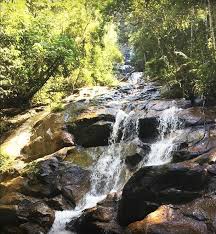 Air terjun madakaripura dikenal sebagai tempet pertapaan patih gajah mada sebelum mengabdikan diri di kerajaan majapahit. 16 Air Terjun Di Selangor Yang Menarik Untuk Day Trip Seronok Best