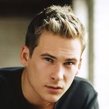 He was previously married to pamela anderson, heather locklear and elaine margaret starchuk. Lee Ryan Fan Lexikon