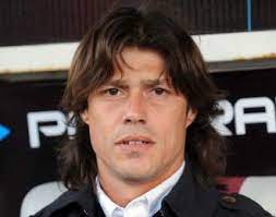 Born 21 december 1973) is an argentine former professional footballer who played as a defensive midfielder, and is the current manager of major league soccer club san jose earthquakes. Matias Almeyda Wikipedia