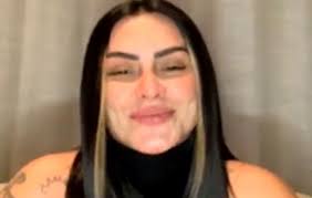 Cleo pires critica aglomerações em bares. Cleo Comenta Sobre Aceitacao Olhar Para Fora Me Ajudou Ofuxico