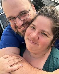 Lindsey Gill's Instagram, Twitter & Facebook