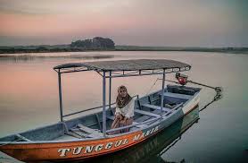 Waduk cengklik park di boyolali ini mengusung konsep ala2 jepang/korea gtu ya guess disini juga ada persewaan baju dg harga sewa 25 rb bs skalian dg so.silahkan datang dan menikmasti suasana wisata waduk cengklik park o iya utk tiket masuk cuma 20rb aja kok.km bisa main sepuasya bisa. Waduk Cengklik Pemandangan Indah Di Boyolali Wisata Milenial