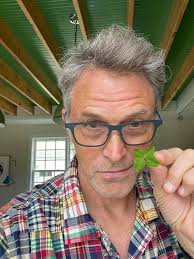 HUMANS!!! Wishing you lots of luck this summer 🍀