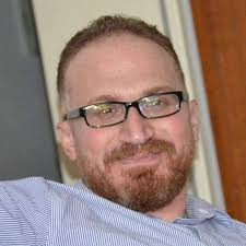 رقد على رجاء القيامة و الحياة الأبدية في المانيا الدكتور الشاب ( الياس نسيم  سويد) من بلدة المزينة اثر نوبة قلبية حادة … المسيح قام ... حقاً قام ...