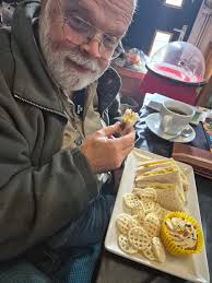 Can any one tell me who do I contact to hire the village hall please ? Many  thanks