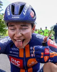 Gary Batty's Instagram, Twitter & Facebook