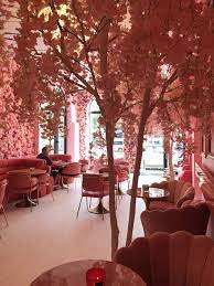 antwerpen pink velvet bloemenmuur rose antwerpen