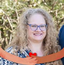 What is the difference between the two sets of Budweiser Girls steins?