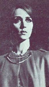 اسمها الحقيقيّ هو نهاد رزق وديع حدّاد. 230 ÙÙØ±ÙØ² Fairouz Ideas Arab Celebrities Singer Old People Love