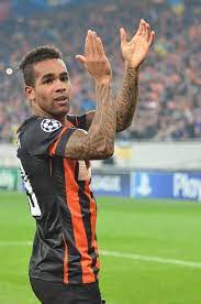 Alex teixeira nereli, hangi takımlarda oynadı? File Alex Teixeira Santos 2014 Jpg Wikipedia