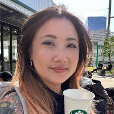 Constance Griffith's Instagram, Twitter & Facebook