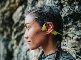 Amazon.com: SUUNTO Sonic Open-Ear Bone Conduction Sports Headphone,  Bluetooth Wireless Headset w/Enhanced Bass & Multipoint Connection, 10H  Playtime w/Fast Charging, Built-in Dual Mics, Waterproof & Light, Red :  Electronics