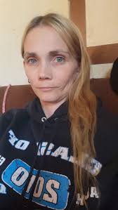 The hairdressers have spoken, and the bob is officially the best style for  thin hair. Find styling tips at the link in the comments.