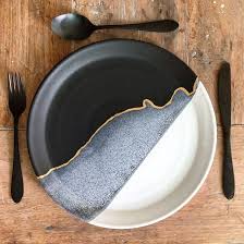 Argile By Lean On Instagram Here Is My Plate For 30platesin30days 30platesin30daysshinevsmatte I Am Jud Pottery Platter Glazes For Pottery Pottery Plates