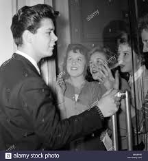 Pin Af Ramona Van Rossen Pa ღ Cliff Richard ღ