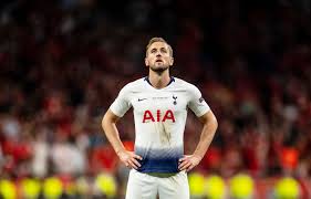Harry kane est en souffrance. Psg Mercato Harry Kane Is Desperate To Win A Trophy Paris Sg Among The European Clubs Interested Psg Talk