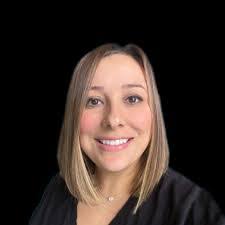 Delma Lara's Instagram, Twitter & Facebook