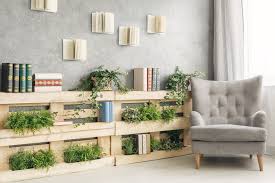 Le idee d'arredamento casa fai da te sono in grado di rendere qualsiasi ambiente molto personalizzato, unico e in perfetto stile con i propri gusti. Come Realizzare Una Libreria Fai Da Te Con I Pallet Ohga