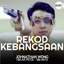 Jaguh menembak negara, Johnathan Wong, kembali memecahkan rekod kebangsaan  yang dipegangnya sejak 10 tahun lalu dalam Kejohanan Menembak Persatuan  Menembak Asia Tenggara SEASA di Taiwan. Johnathan mengutip 586 mata  keseluruhan pada pusingan