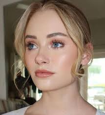 Who can provide makeup services for a wedding in Seattle?