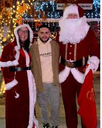 We wish you and yours a very Merry Christmas!!